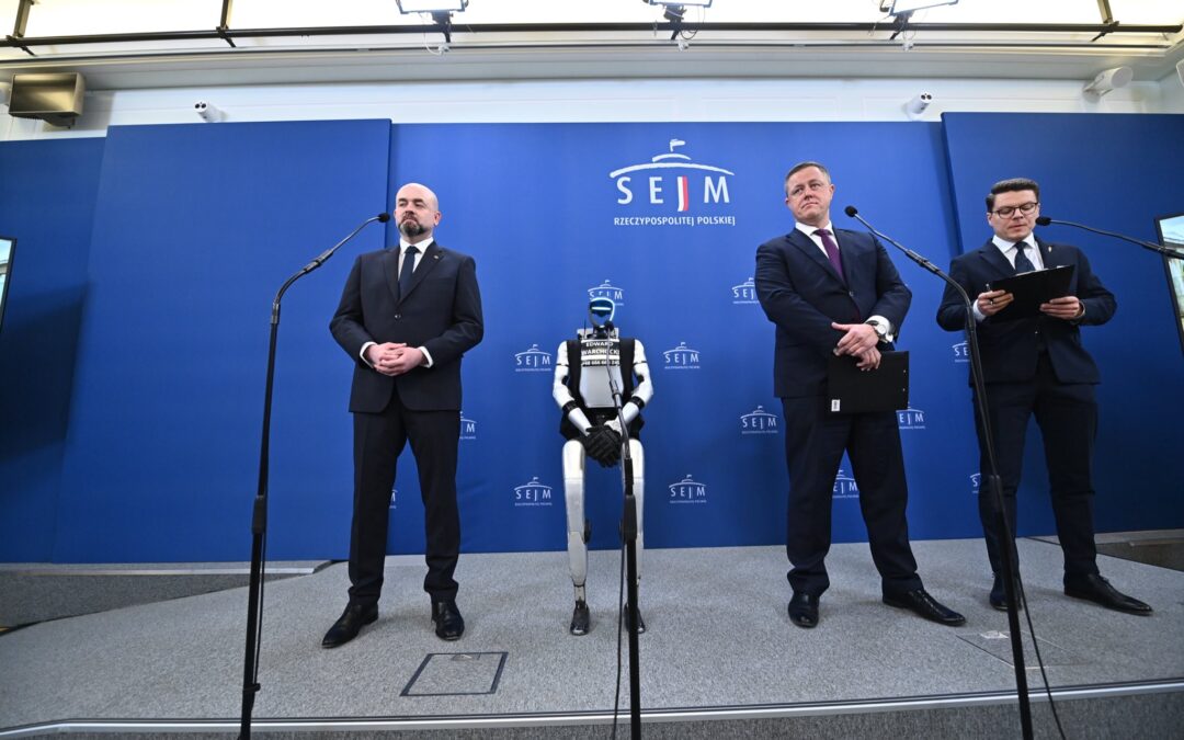 Posłowie Konfederacji zaprosili do Sejmu humanoidalnego robota!